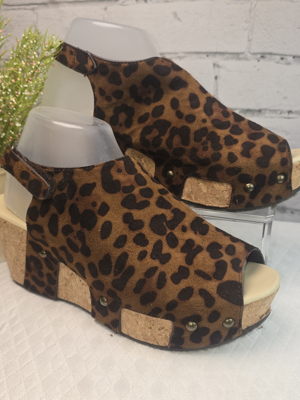 WOMENS VOLATILE LEOPARD PRINT MICROSUEDE UPPER CORK WEDGE SANDALS SIZE 10